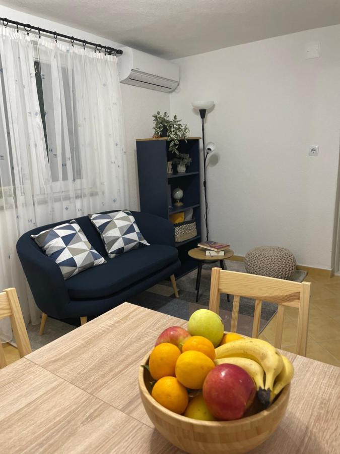 Kn House With Two Apartments Near Sea Rogoznica  Exterior foto